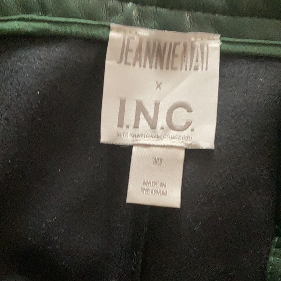 Falda de cuero con dos bolsillos delanteros - Picture 5 of 7